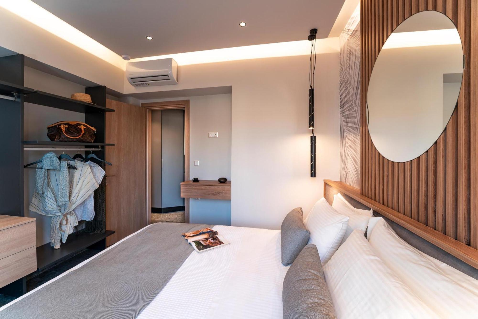 Palmeral Luxury Suites Kremastí Quarto foto